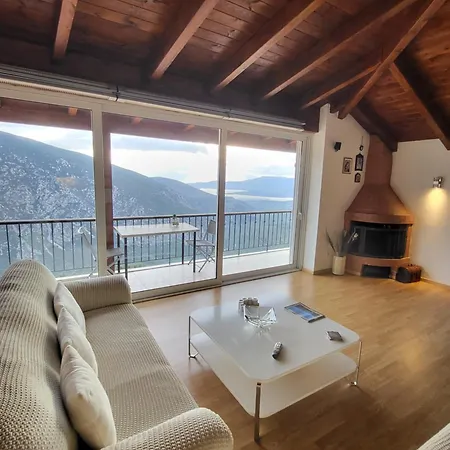 Skyview House Delphi